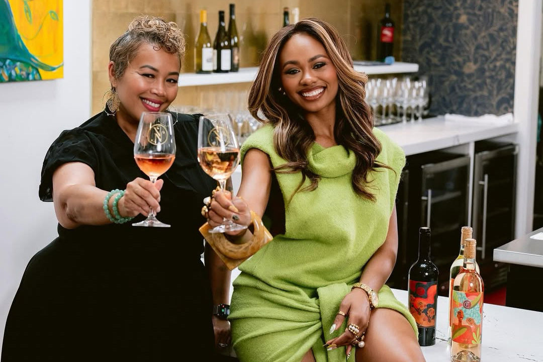 Sip Art, Wear Color with Reyna Noriega